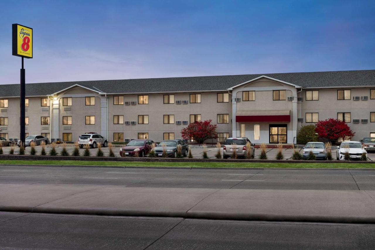 Super 8 By Wyndham North Hotel Lincoln