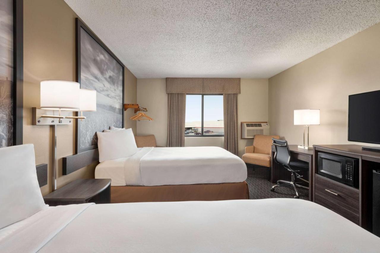 Super 8 By Wyndham North Hotel 2*